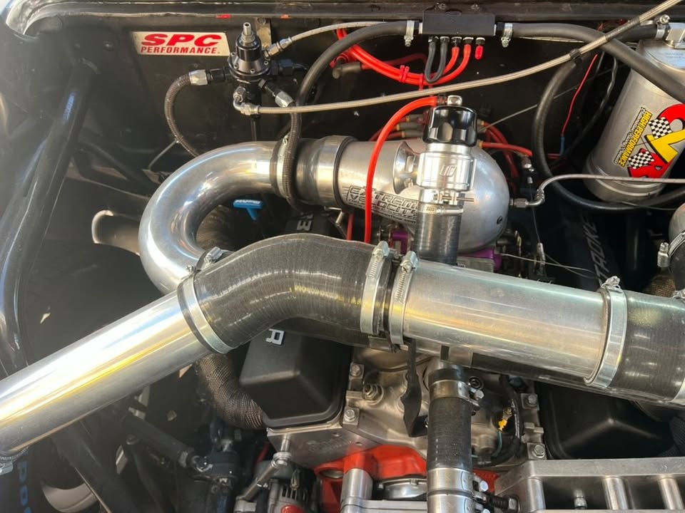 
								Pro chargerD-1SC kit with Blow thru carb full									