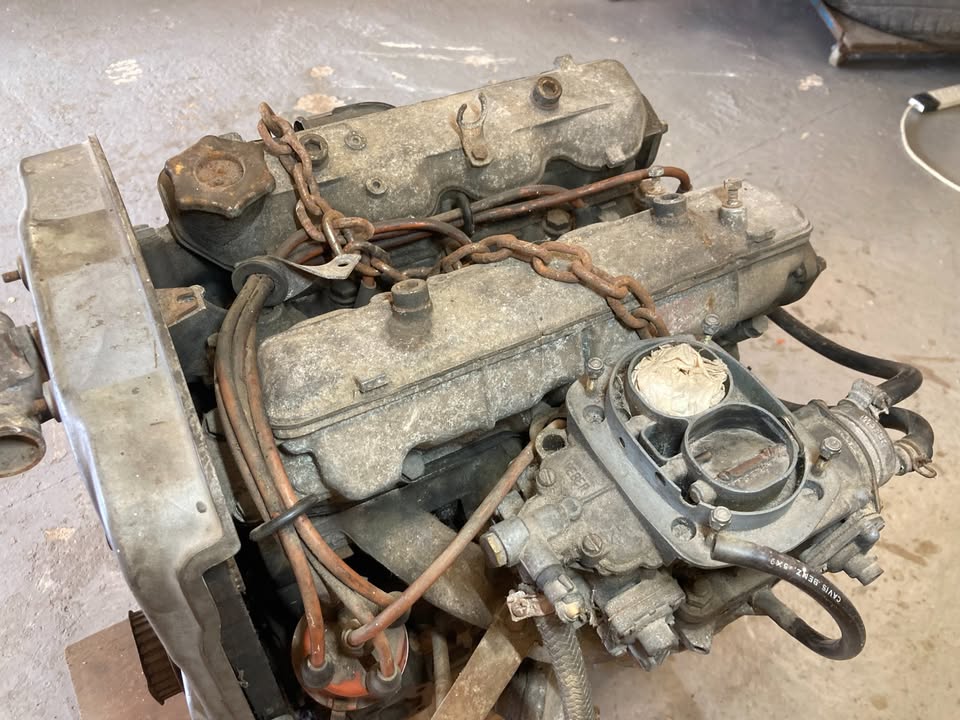 
								Fiat Twin Cam 2.0L & Auto Trans full									
