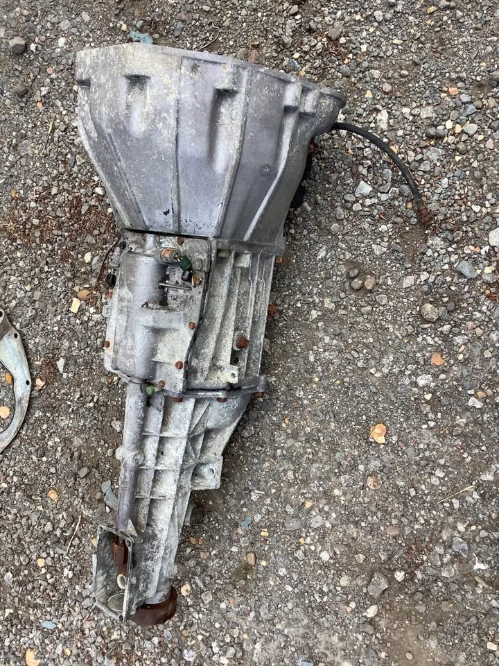 
								Borg Warner T5 gearbox originally from a 1985 Nissan 300zx Turbo full									