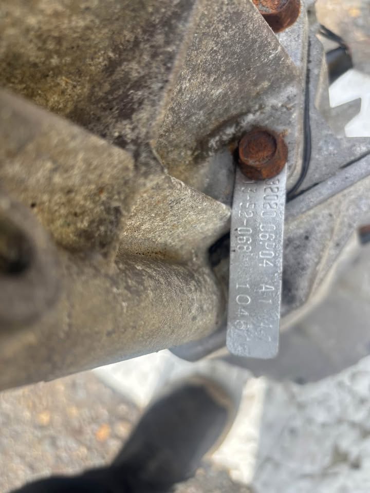 
								Borg Warner T5 gearbox originally from a 1985 Nissan 300zx Turbo full									