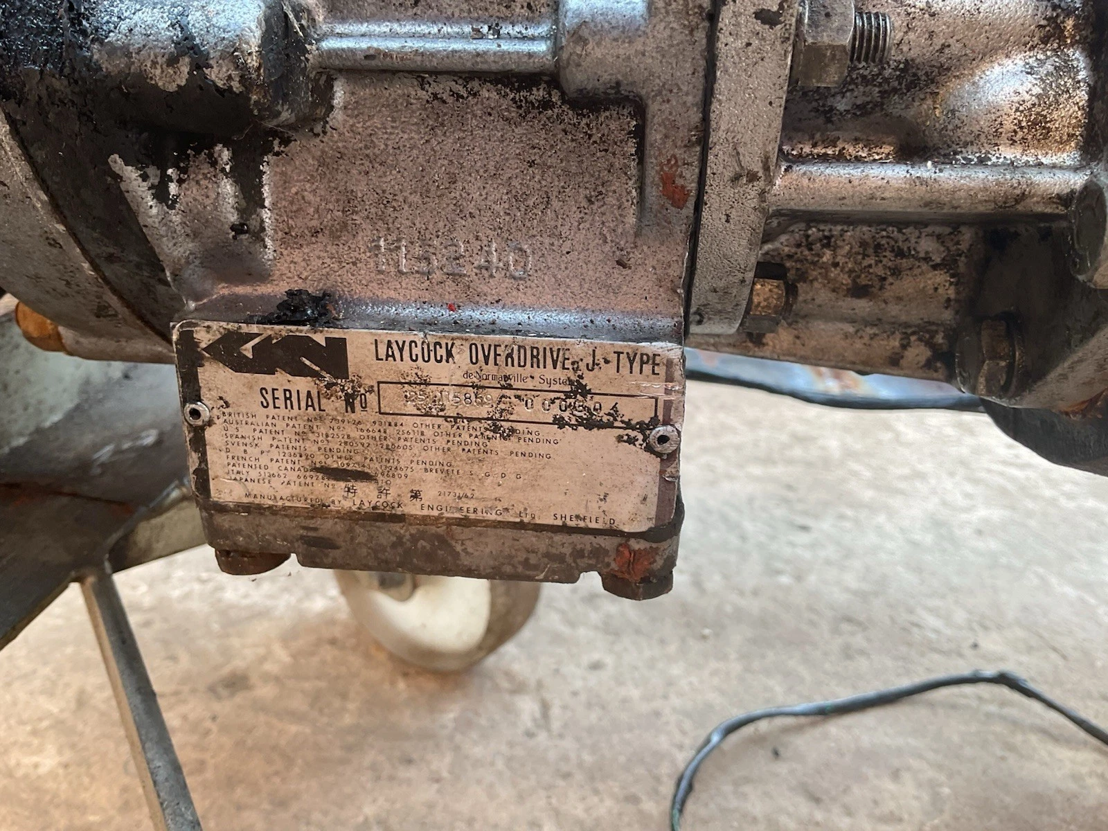 
								Triumph Dolomite Triumph Spitfire 1300 1500 Overdrive Single Rail Gearbox full									