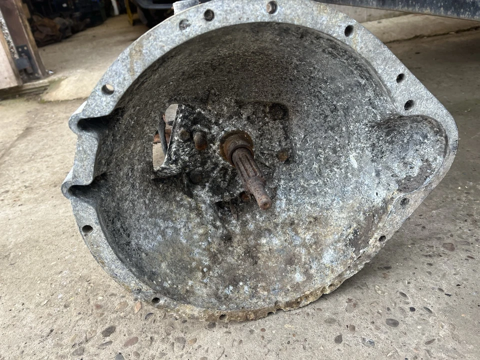 
								Triumph Dolomite 1850 Triumph GT6 Overdrive Gearbox full									